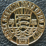 Private made in gold: 2005 show pin